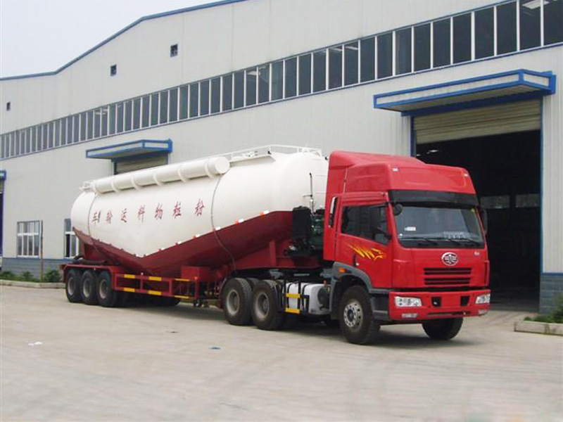粉粒物料運(yùn)輸半掛車